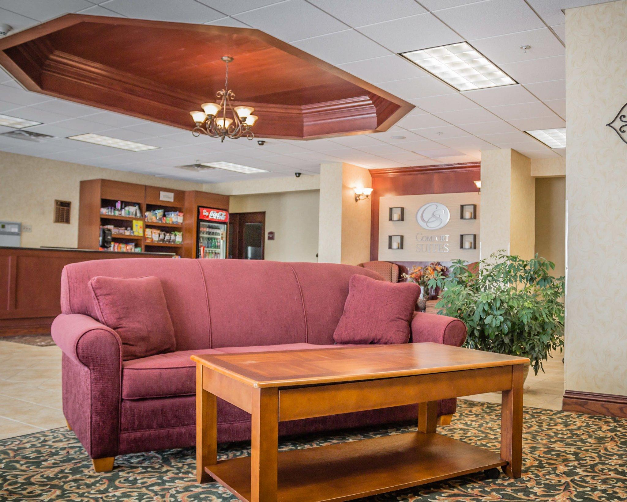 Comfort Suites Escanaba Bagian luar foto