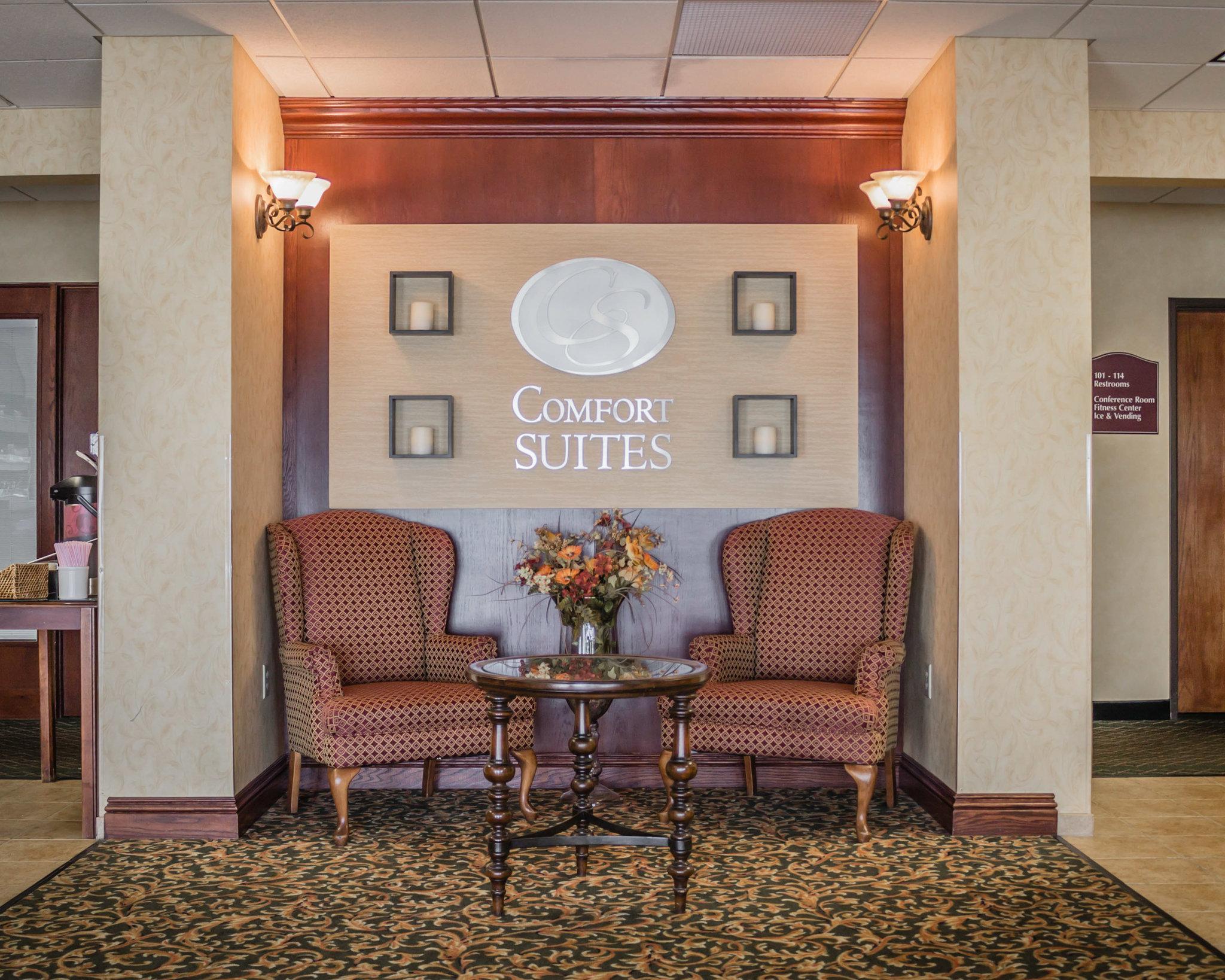 Comfort Suites Escanaba Bagian luar foto