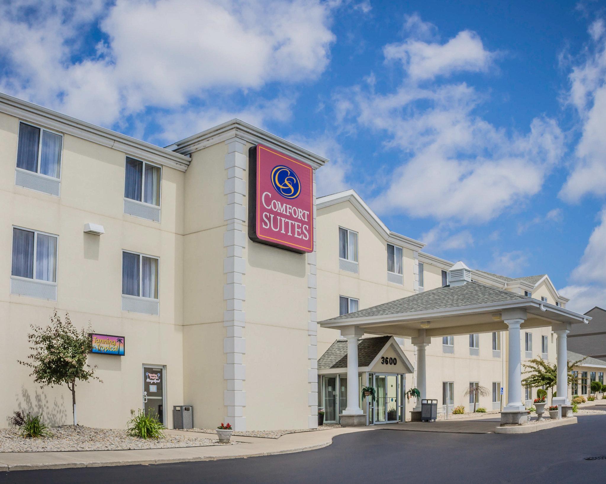 Comfort Suites Escanaba Bagian luar foto