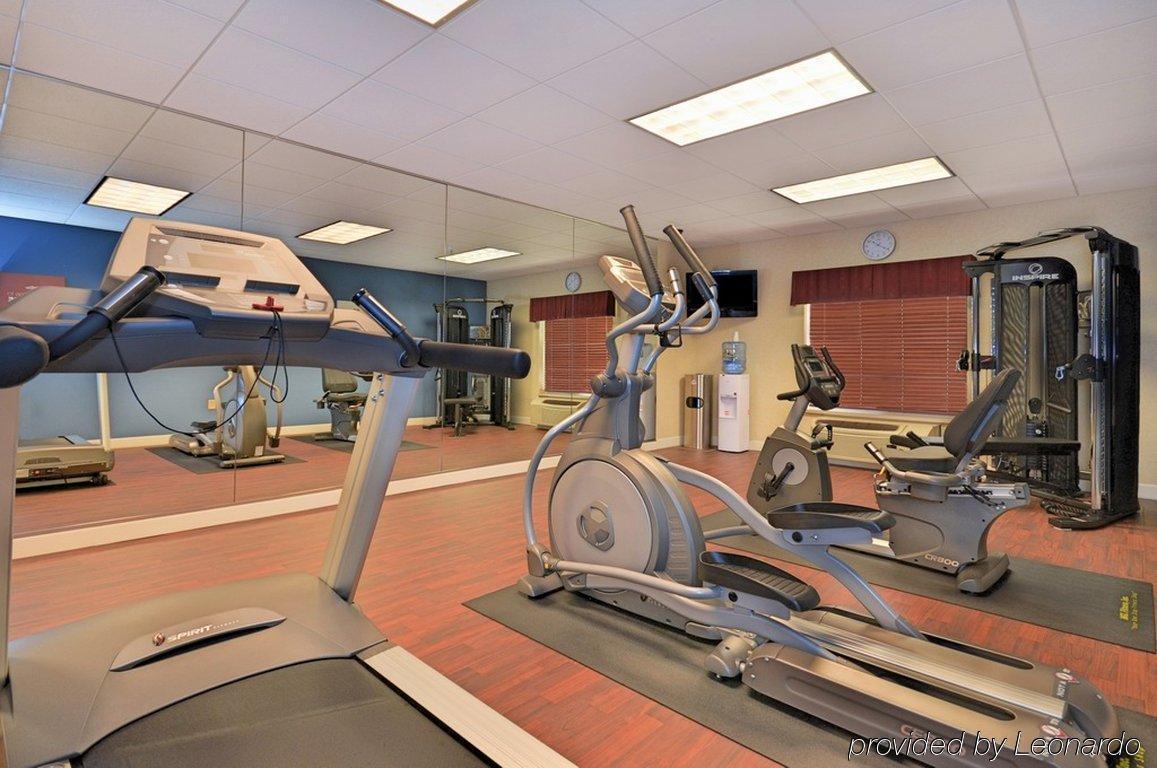 Comfort Suites Escanaba Bagian luar foto